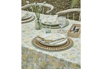 Pastel floral tablecloth (130x180cm) - Walton & Co 